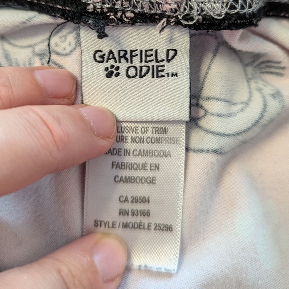 Garfield Pink XL Pajama Pants - Picture 6 of 7